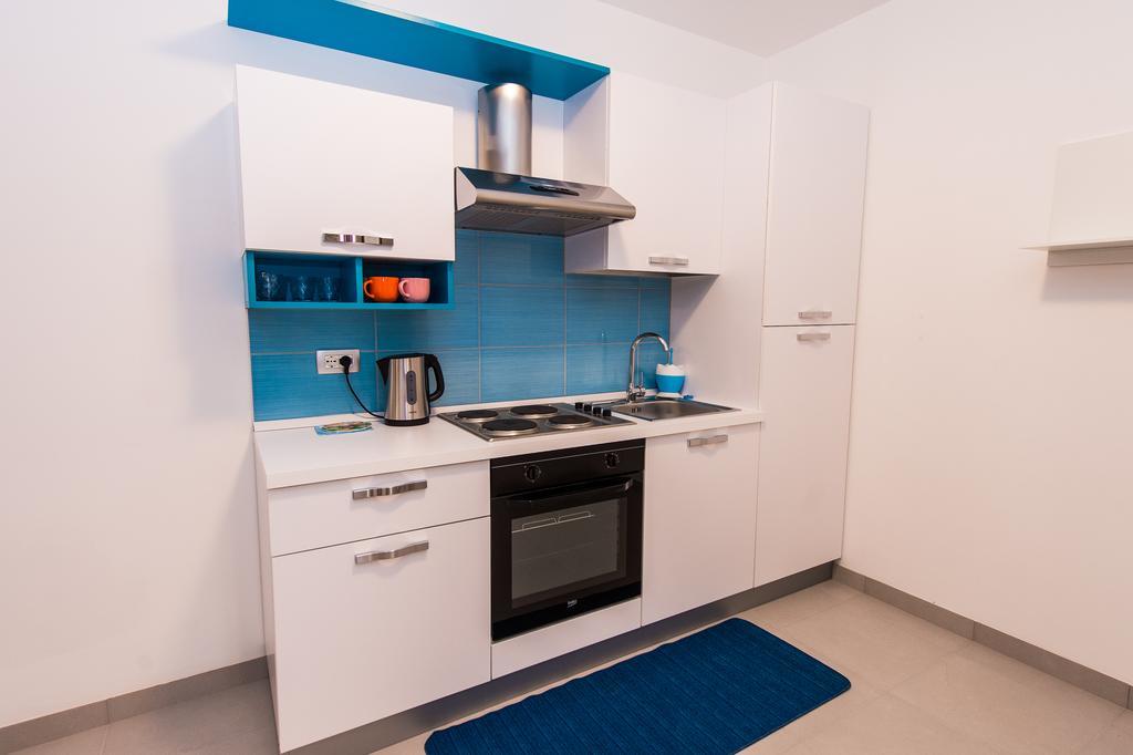 Blue Sky Apartments 로고즈니차 외부 사진