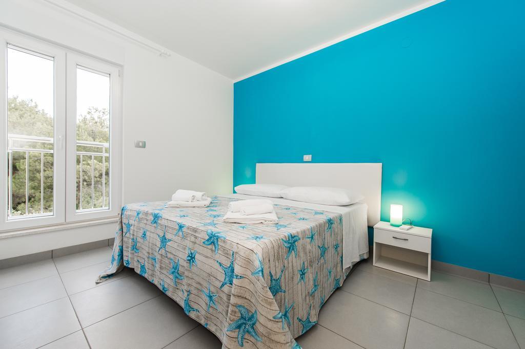 Blue Sky Apartments 로고즈니차 외부 사진
