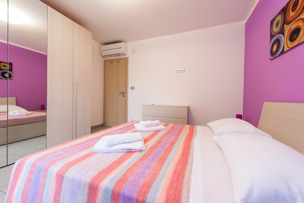Blue Sky Apartments 로고즈니차 외부 사진