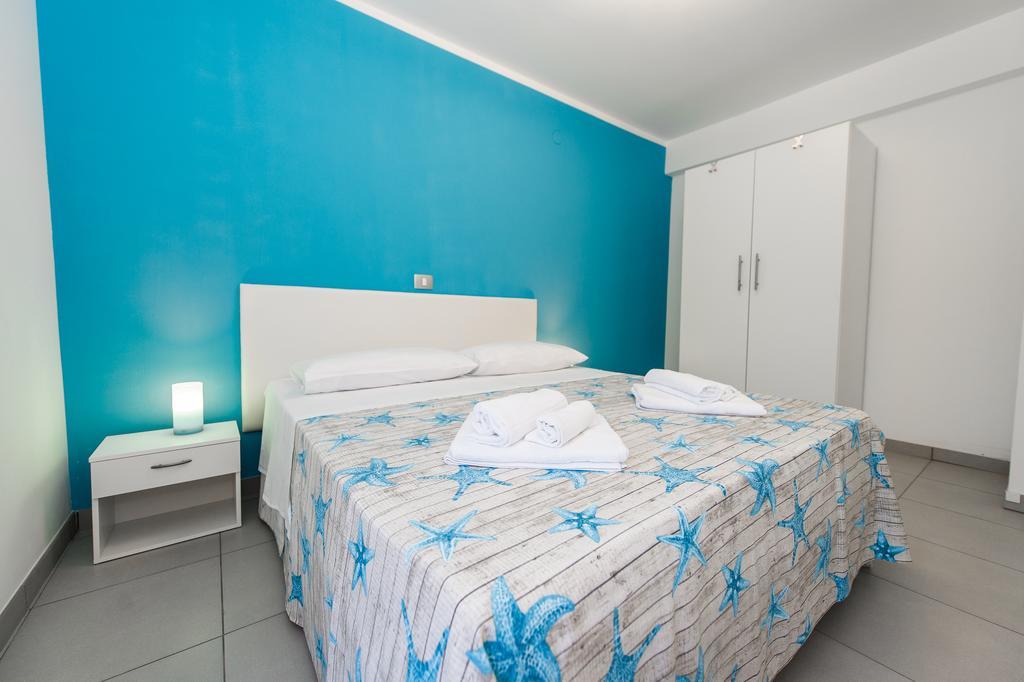 Blue Sky Apartments 로고즈니차 외부 사진