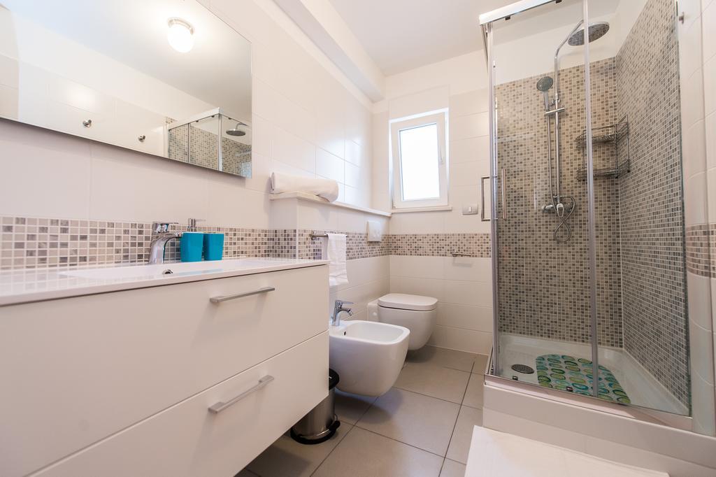 Blue Sky Apartments 로고즈니차 외부 사진