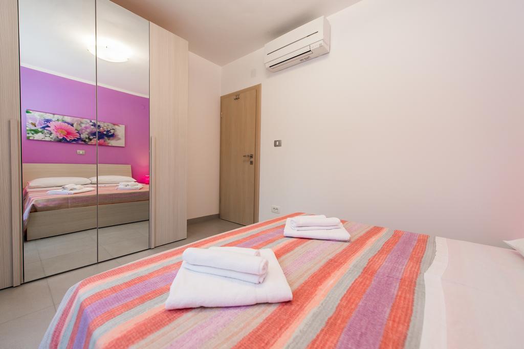 Blue Sky Apartments 로고즈니차 외부 사진
