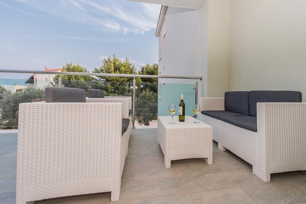 Blue Sky Apartments 로고즈니차 외부 사진