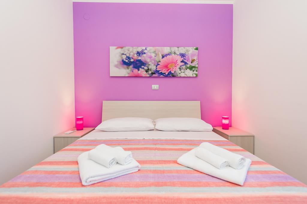 Blue Sky Apartments 로고즈니차 외부 사진