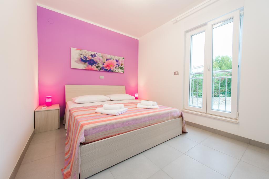 Blue Sky Apartments 로고즈니차 외부 사진